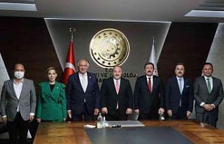Rektör Çiçek, Sanayi ve Teknoloji Bakanı Varank’ı...