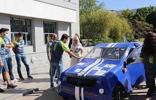 Rektör Özkan, TEKNOFEST’te finale kalan elektrikli...