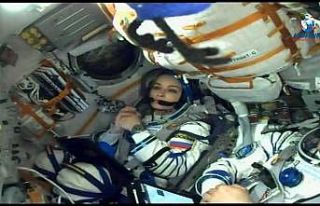 Rus yönetmen ve oyuncu uzaydaki ilk film çekimi...