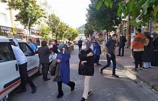 Sağlık ekipleri aşı için köy köy geziyor