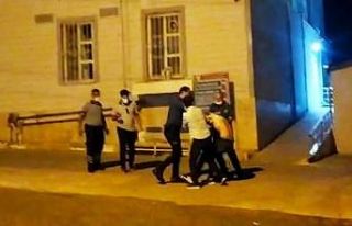 Sağlık kontrolünde kaçan hükümlüyü vatandaşlar...