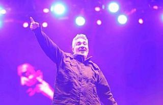 Sagopa Kajmer şarkılarıyla coşturdu