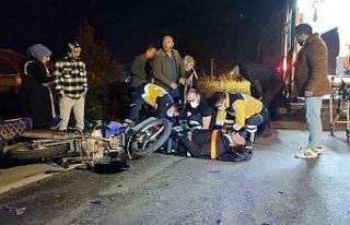 Sakarya’da otomobil ile motosiklet çarpıştı:...