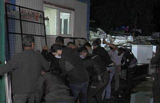 Sancaktepe’de yabancı uyruklu kâğıt toplayıcılarına...