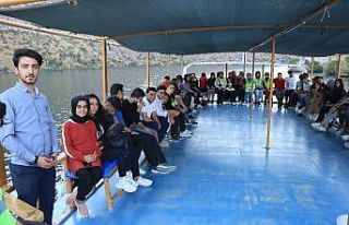 Şanlıurfalı gençler Halfeti’yi gezdi