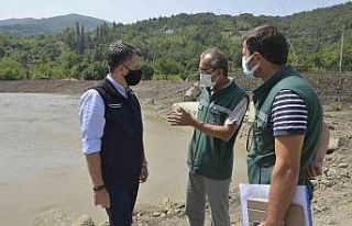 Sel sonrası Ezine Çayı’nda köprü inşaatı...