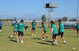 Serik Belediyespor, Ankaraspor maçı hazırlıklarını...