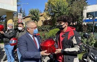 ‘Sevdikleriniz için kaskınızı takın’