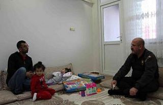 Siirt Emniyet Müdürü Yılmaz, sosyal medyadan yardım...