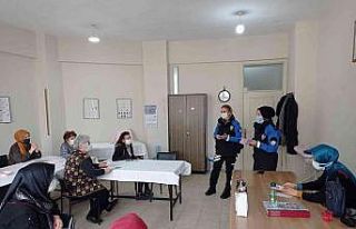 Sinop polisinden kadınlara KADES tanıtımı