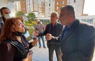 Site sakinleri yönetim için ayaklandı