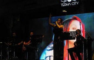 Sokak hayvanları için gece düzenlediler