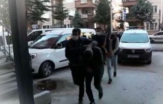 Sosyal medya üzerinden sahte hesap açıp 37 kişiyi...