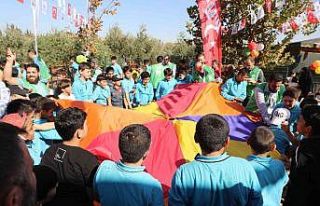 Suriyeli öğrenciler barış ve kardeşlik için...