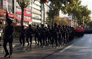 TBMM önünden ilk Meclis binasına ’29 Ekim’...