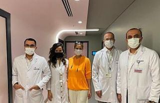 Tek ameliyatla safra kesesi, böbreği ve rahmi alınan...