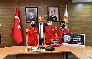 TEKNOFEST’te dereceye giren Denizlili öğrenciler...