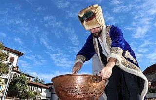 Temsili ’Cinci Hoca’dan macun almak için uğraştılar