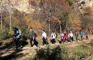 Tepebaşı’ndan gençler için doğa yürüyüşü