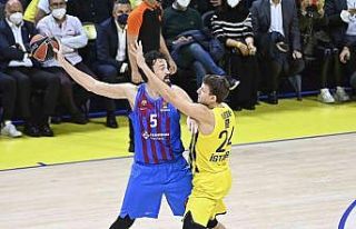 THY EuroLeague: Fenerbahçe: 74 -  Barcelona: 76