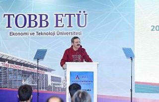 TOBB ETÜ’de Hisarcıklıoğlu’ndan öğrencilere,...