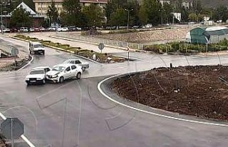 Tokat’ta aynı kavşakta 19 kaza kameraya yansıdı