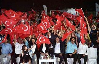 Toroslar Belediyesinden Cumhuriyet Bayramında Buray...