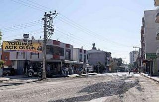 Toroslar’da yol ve kaldırımlar yenileniyor