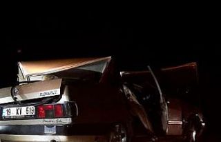 Traktör ile otomobil çarpıştı: 5 yaralı