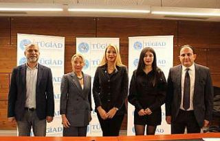 TÜGİAD’dan bin öğrenciye dijital eğitim bursu