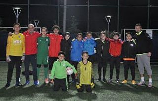 Türk futboluna yeni kaleciler yetiştirmek için...