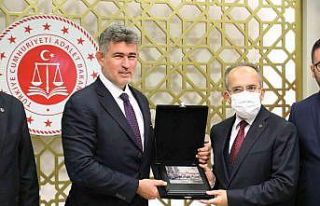 Türkiye Barolar Birliği Başkanı Metin Feyzioğlu: