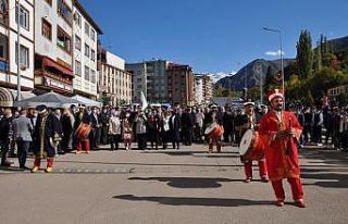 Uluslararası Tarihi İspir Panayırı kortej yürüyüşüyle...