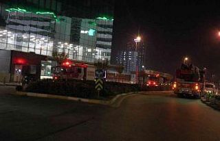Ümraniye’de 24. katta işçi kurtarma operasyonu