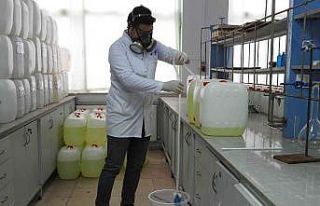 Üniversitede üretilen dezenfektanlar sayesinde 200...