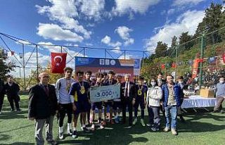 Üsküdar’da liseler arası turnuvanın şampiyonu...