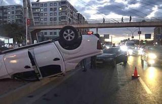 Üst geçidi kullanmayıp yoldan geçen çocuklara...