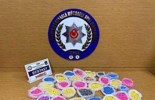 Uyuşturucu tacirleri, otoyol gişelerinde enselendi