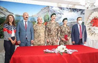 Vali Akbıyık, Özel Harekatçı çiftin nikahını...