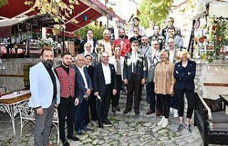 Vali Gürel, tarihi konak işletmecileri ile görüştü