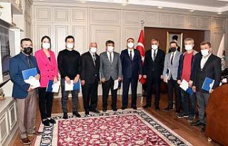 Vali Mahmut Çuhadar, TEKNOFEST şampiyonlarını...