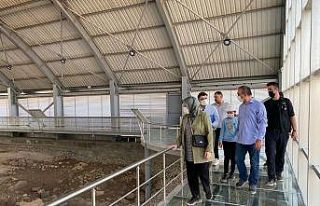 Vali Soytürk Oylum Höyük kazı alanında inceleme...