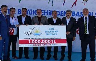 Van’da amatör spor kulüplerine 1 milyonluk destek