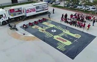 Van’da mobil trafik eğitim tırında 8 okuldan...