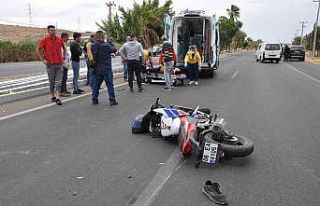 Yarış motosikleti kullanan genci kaskı ölümden...