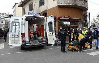 Yaya geçidinde otomobilin çarptığı kadın yaralandı