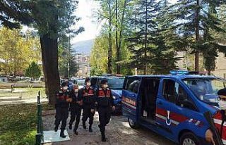 Yayla cinayetinde 5 tutuklama