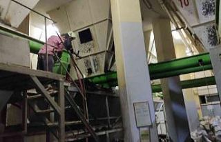 Yem fabrikasında yangın