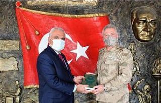 Yeni atanan Tuğgeneral Çolak’a ziyaret