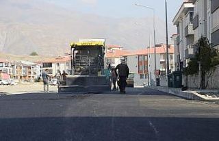 Yeni imar yolları asfaltlanıyor